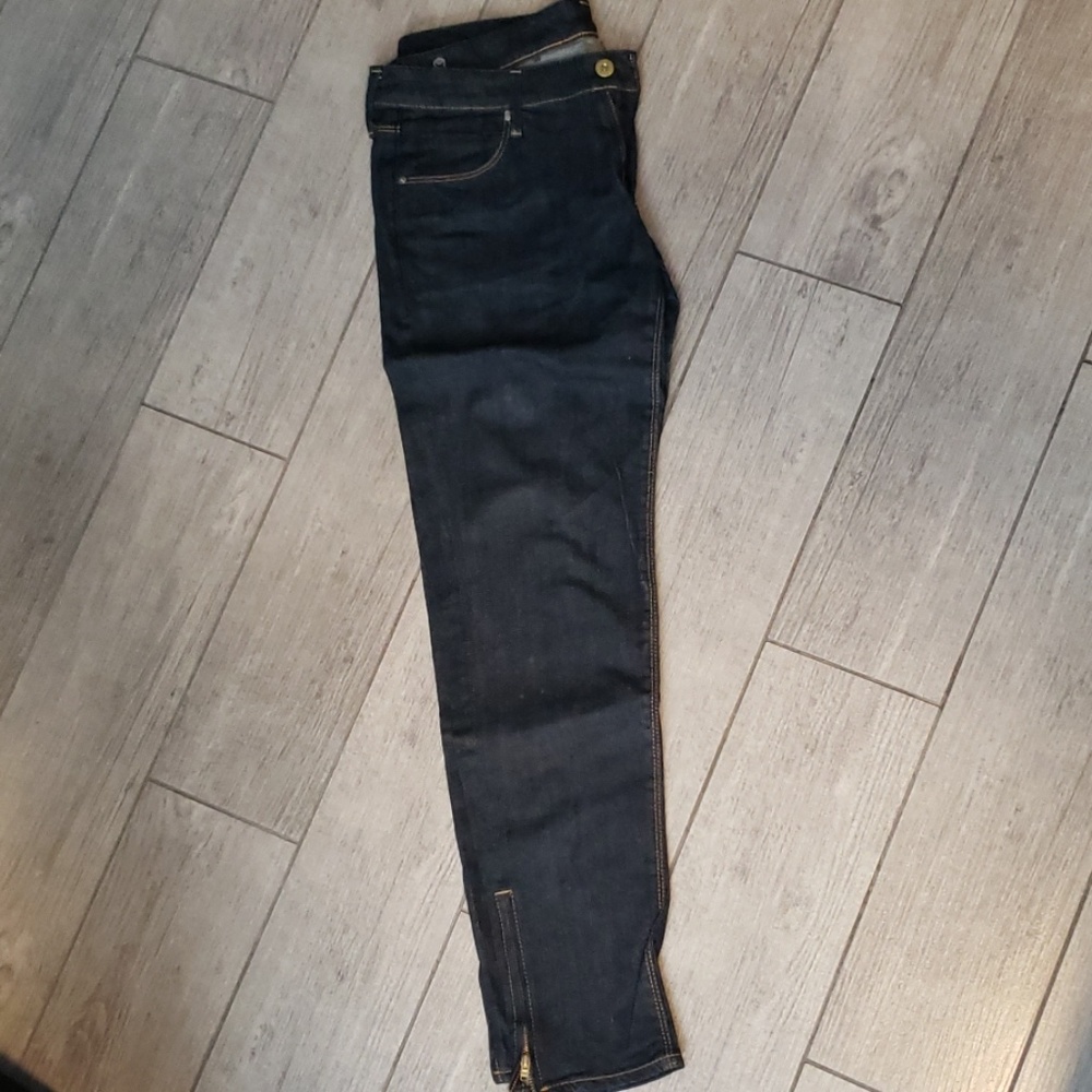 H&M skinny low rise jeans